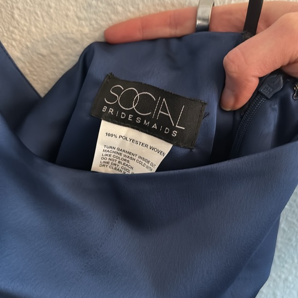 ONE-SHOULDER PUFF SLEEVE MAXI BIAS DRESS w SIDE SLIT IN MIDNIGHT NAVY - Picture 6 of 6